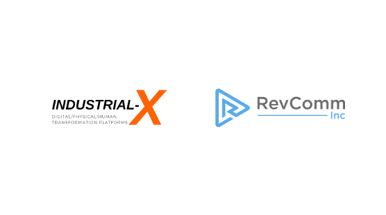 INDUSTRIAL-XとRevCommのロゴ